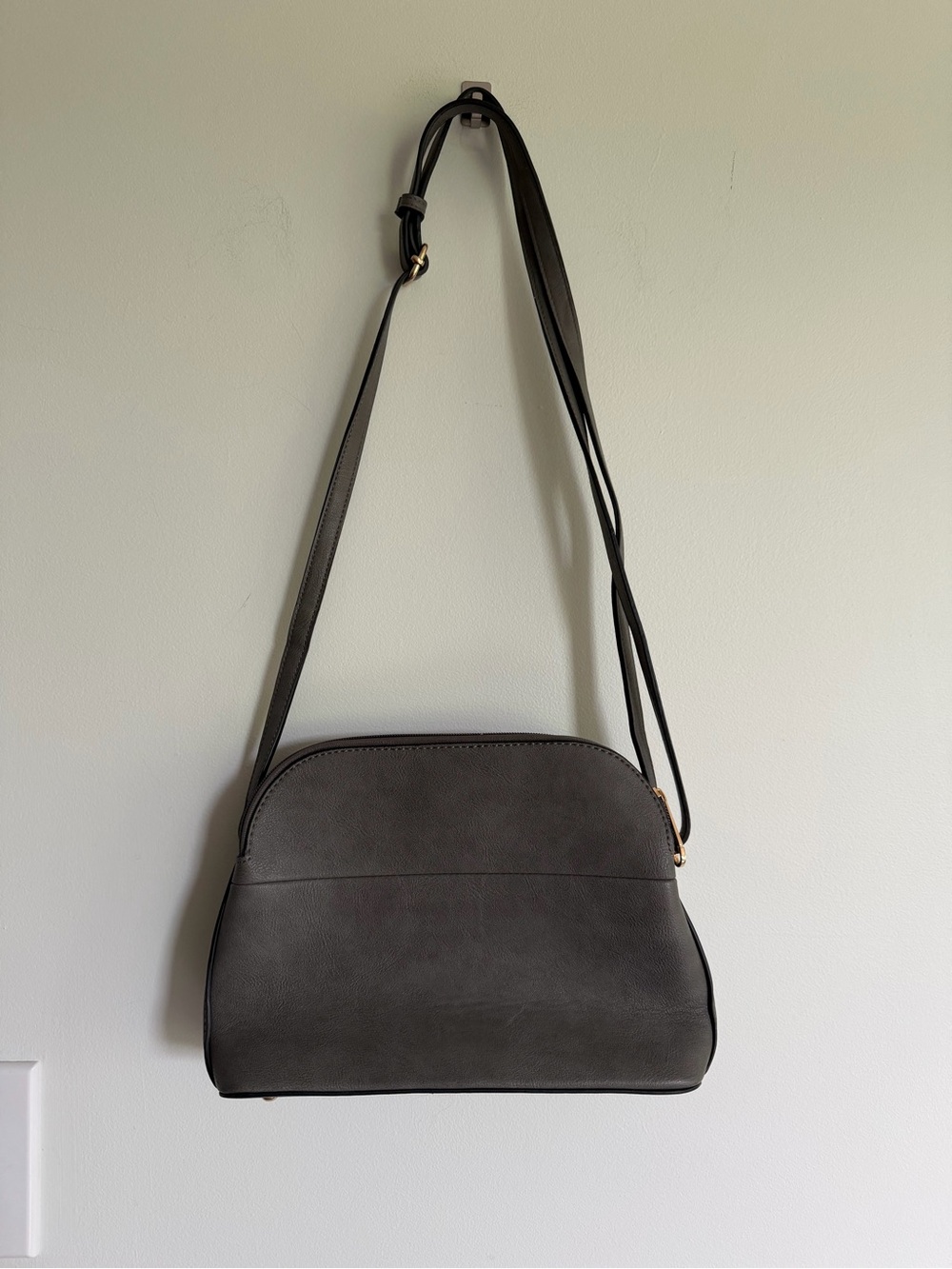 Dasein Women’s Classic Gray Crossbody Shoulder Bag Purse Neutral Minimalist
